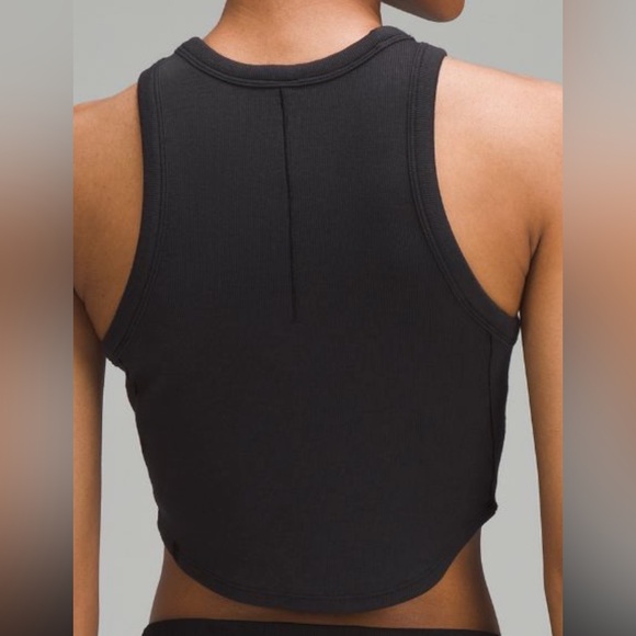 LULULEMON HOLD TIGHT CROPPED TANK BLACK COLOR NWT - Picture 4 of 6